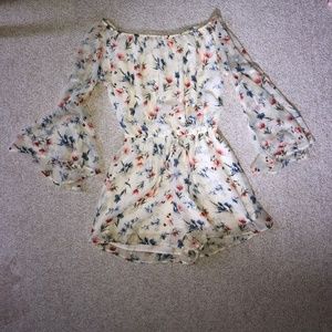 Hollister Off Shoulder Bell Sleeve Floral Romper